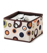 Make organization a priority in your home with this versatile storage essential, a smart solution ideal for clothing, toys and accessories in any room. The playful color palette is a lively addition to your home, while the folding design is out of sight, out of mind when not in use!