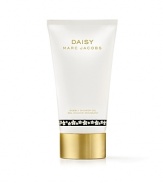 First at Bloomingdale's. Be among the first to have Daisy Marc Jacobs. Daisy Marc Jacobs Bubbly Shower Gel creates a soothing, rich lather that rinses easily from the skin. Refreshes and conditions while leaving skin cleansed and fragrant.