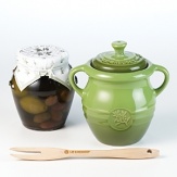 Exclusive to Bloomingdale's, this charming gift set features an olive jar in Le Creuset's signature enameled stoneware, Bella Cucina's gourmet olives and two recipes. Presented in a windowed gift box, it makes a delightful hostess or holiday gift.