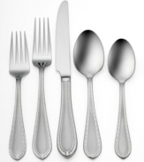 Understated simplicity produces an overall elegant effect in this Powercourt flatware from Waterford's collection of place settings. The delicate crisscross pattern around the edge of each handle makes the set subtle enough to look great with virtually any table setting.