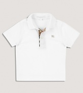 A classic short sleeve polo with a check lined half placket.