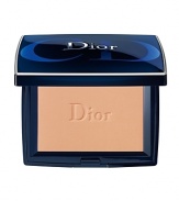 The 1st invisible pressed powder by Dior which refreshes makeup in an instant and remains imperceptible even after several touch-ups, for a fresh and matte complexion all day long. Its ultra-fine and transparent texture instantly blends with the foundation, perfecting the skin while remaining invisible, and extends foundation hold by 4 hours.*Highly carrying for the skin, Diorskin Forever Pressed Powder is enriched with a Hydrating Agent to offer extreme comfort all-day-long. The powder also acts as a protecting shield, preserving the skin from pollution and free radicals, even in the most unfriendly environments. The skin is nourished and protected, and the complexion remains flawless and radiant throughout the day.
