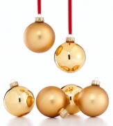 Martha Stewart Collection trims your tree with a golden touch. A mix of bright and soft matte finishes give these glass ball ornaments a simply timeless sensibility.