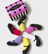 Trumpette 6 pairs of mary jane socks. Six pairs of infant socks in mary jane design. Set includes pastel pink, blue, green, purple, yellow, and white - all with black mary jane look and Trumpette rubberized logo on bottom. One size fits 0-12 months. Comes in gift box.
