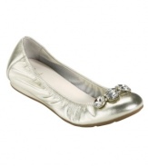 Make your style a shining example. In either a smooth or metallic leather, the Air Tali ballet flats by Cole Haan sparkle with the addition of rhinestone accents at the toe.