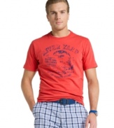 Take the bait. Comfort and cool style make this vintage-feel graphic t-shirt from Izod the perfect catch.