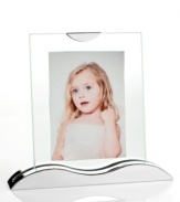 Each of these artistic pieces is handcrafted in Santa Fe, New Mexico, in a durable metal alloy that won't lose its shine. The Wave frame is a sophisticated contemporary classic that will complement your favorite photos.