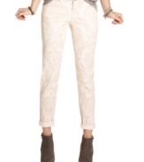 For a look that has major graphic power, slip into Freestyle's five-pocket-style damask-print skinny jeans!