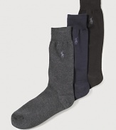 Polo Ralph Lauren lightweight flat knit cotton socks with ribbed cuff. Polo player embroidered detail.