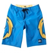 Weather might change but your love for football doesn't. Show off your allegiance to the San Diego Chargeres even in the off-season with these NFL board shorts from Quiksilver.