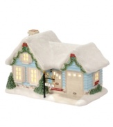 See how Lucy, Linus and the rest of the Van Pelts celebrate. A warm glow emanates from their beautiful home, which is perfectly trimmed for the season and covered in a sparkly dusting of snow. From Department 56.