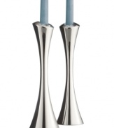 Named for Zeus' intrepid eagle, Aquila candlesticks possess a quiet power and strength. Distinguished by a gently turning spiral and clean lines crafted in Nambé alloy, this statuesque pair illuminates your table with modern grace. Designed by award-winning designer Lou Henry.