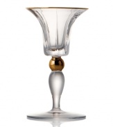 Handcrafted in premium Rogaska crystal, Elmsford candlesticks shine with the luxe sophistication of Trump Home. Delicate cuts and touches of gold add elegant flair to formal interiors.