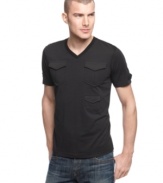 Change up your everyday casual style with this v0neck t-shirt with pocket detail from Kenneth Cole New York.