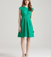 Catering to this season's ladylike trend, this kate spade new york dress emboldens your everyday style with a vibrant, retro silhouette. Add a dash of pearls and a pair of heels for full-on feminine glamour.