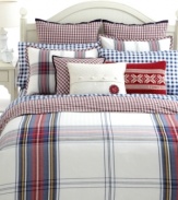 A navy blue and white Buffalo check print presents a smart complement made for this Tommy Hilfiger bedding collection. Alongside the red tartan print, these sheets offer the perfect color contrast.