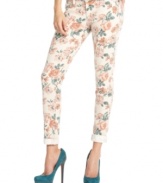 Tinseltown's five-pocket-style, floral-print skinny jeans wake-up your outfit with soft botanical charm.
