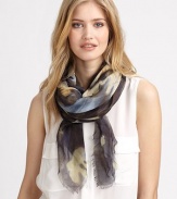 This subtle design features an abstract skull in the center. 90% modal/10% cashmereAbout 55 X 55Dry cleanMade in Italy