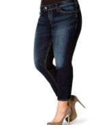 Sport the season's latest tops with Silver Jeans' plus size cropped jeans, finished by ankle zippers.