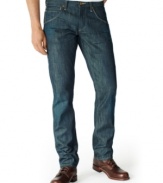 Levi's combines a modern slim fit with a wash that helps you always keep it cool, making these straight leg blues a cool complement to your weekend wardrobe. (Clearance)