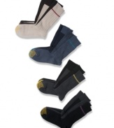 Need some weekend socks style? This casual 4-pack from Gold Toe gets you through Saturday and Sunday looking great.