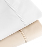 Fresh and clean, effortlessly. This Performance Plus sheet set features soft 500-thread count long staple cotton with a sanitized antimicrobial finish that reduce odor causing bacteria and extends usage for less frequent washings. With a wrinkle resistant finish, this sheet set offer a good night's rest and ultra-easy care.