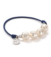 Cultured baroque pearls gleam on this modern stretch bracelet from Majorca.