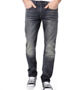 With an allover chilled-out style, these super-slim jeans from Buffalo David Bitton are just right to hit the weekend.