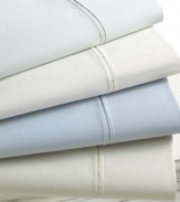Experience the luxury of Martha Stewart Collection with this pillowcase set, featuring sumptuous 600-thread count Egyptian cotton sateen for an ultra-soft hand. Comes in four muted tones to coordinate with any Martha Stewart Collection quilt or bedding collection.