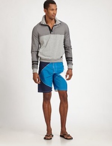 A sporty, half-zip pullover style with the look and feel of modern style and sophistication, knitted in sumptuously soft cotton with a hint of stretch for added comfort.Half-zip frontSnap button collar90% cotton/10% elastaneMachine washImported