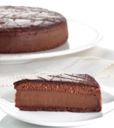 The ultimate dream team of Eli's bakery and Frango chocolatiers have created the perfect decadent dessert for any special occasion! Frango's traditional chocolate mint candy recipe is transformed into a creamy mint cheesecake, topped with mint chocolate mousse, slivers of chocolate and a dusting of cocoa baked on an all-butter chocolate crust.