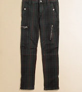 The classically cool cargo pant is rendered in a stylish skinny fit from durable tartan-printed denim.Front button closureWaistband with belt loopsZip flyAngled snap hand pocketsBack patch pocketsZip cargo pocketsCottonMachine washImported