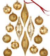 Go for the gold this holiday season with this gorgeous assortment of Holiday Lane ornaments. Feature matte and shiny finishes with gold glitter floral accents.