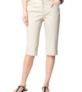 Somewhere between capris and bermuda shorts, Style&co.'s cropped pants give you a sleek, refined silhouette - a perfect base for all your spring looks! (Clearance)