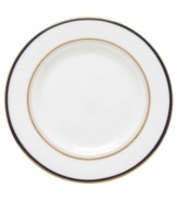 Set the table with poise and purpose. The Library Lane salad plate features zesty color combinations that appeal to your inner artist.
