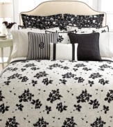 Finish your Port Palace bed from Lauren by Ralph Lauren in graceful style with this flat sheet, featuring a chic dot pattern in rich, 300-thread count cotton sateen.