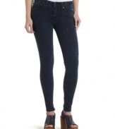 Speckled print adds cool dimension to the classic dark wash on these five-pocket jeggings from Levi's!