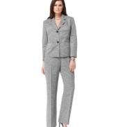 A variegated fabric adds interest to this sleek plus size suit from Le Suit. Makes a striking first impression at business meetings and looks polished everyday.