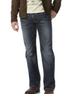 With a darker wash, these Guess jeans hit all the right notes in your wardrobe.