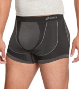 Stay supported with Asics compression boxers designed to keep you comfortable no matter how many miles you go.