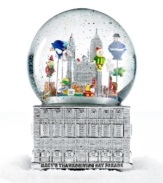 They're all here! From the beloved turkey float to Harold the policeman, the 2012 Macy's Thanksgiving Day Parade snow globe has all the makings of an unforgettable holiday.