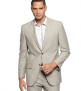 Leave the boardroom and hit the beach in this airy linen sportcoat from Alfani.