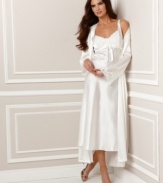 A gorgeous, lace-trimmed robe in petal-soft white. By Jones New York.