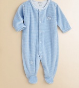 This precious one-piece is crafted in plush velour, adorned with stripes and a Hey Diddle Diddle nursery rhyme embroidery.CrewneckLong sleevesFront snapsBottom snaps80% cotton/20% polyesterMachine washImported Please note: Number of snaps may vary depending on size ordered. 