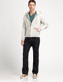 Coated classic straight-leg silhouette that is both comfrotable and tailored to from the waist to hip, with tonal stitiching and hardware that make these a perfect going-out jean.Five-pocket styleButton flyInseam, about 3498% cotton/2% spandexMachine washMade in USA