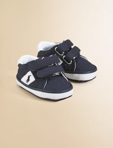 Classic canvas sneakers for your baby with grip-tape closure and embroidered ponies.Hook-and-loop straps with grip-tape closureCanvas upperCotton liningCanvas solePadded insoleImported Classic canvas sneakers for your baby with grip-tape closure and embroidered ponies.Hook-and-loop straps with grip-tape closureCanvas upperCotton liningCanvas solePadded insoleImported