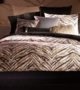 Dreaming of the spotlight! This INC International Concepts Cleo comforter exudes pure glamour with a mesmerizing animal print landscape that gives your bed a modern and ultra-chic makeover.