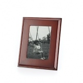 Enduring pine and a unique laser stitch detail lend casual elegance to your cherished photographs.