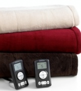 Warm up! First wrap yourself with in the soft touch of Microplush, then choose the heat setting that suits you best. Featuring 10 heat settings and comfort features like selectable pre-heat and ambient temperature compensation.