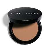 This silky-smooth bronzer adds a healthy, sun-kissed glow to any complexion - instantly giving your skin the look of a natural tan. Bobbi suggests using Bronzing Powder year round to get that healthy glow. Choose the shade that works best for your skin tone. Natural is ideal for light complexions with pink undertones. For best application, Bobbi recommends the Bronzer Brush (sold separately).